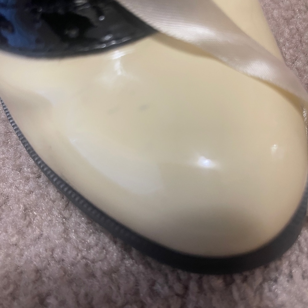 Elegant Two-Tone Women's Heels - Picture 2 of 2